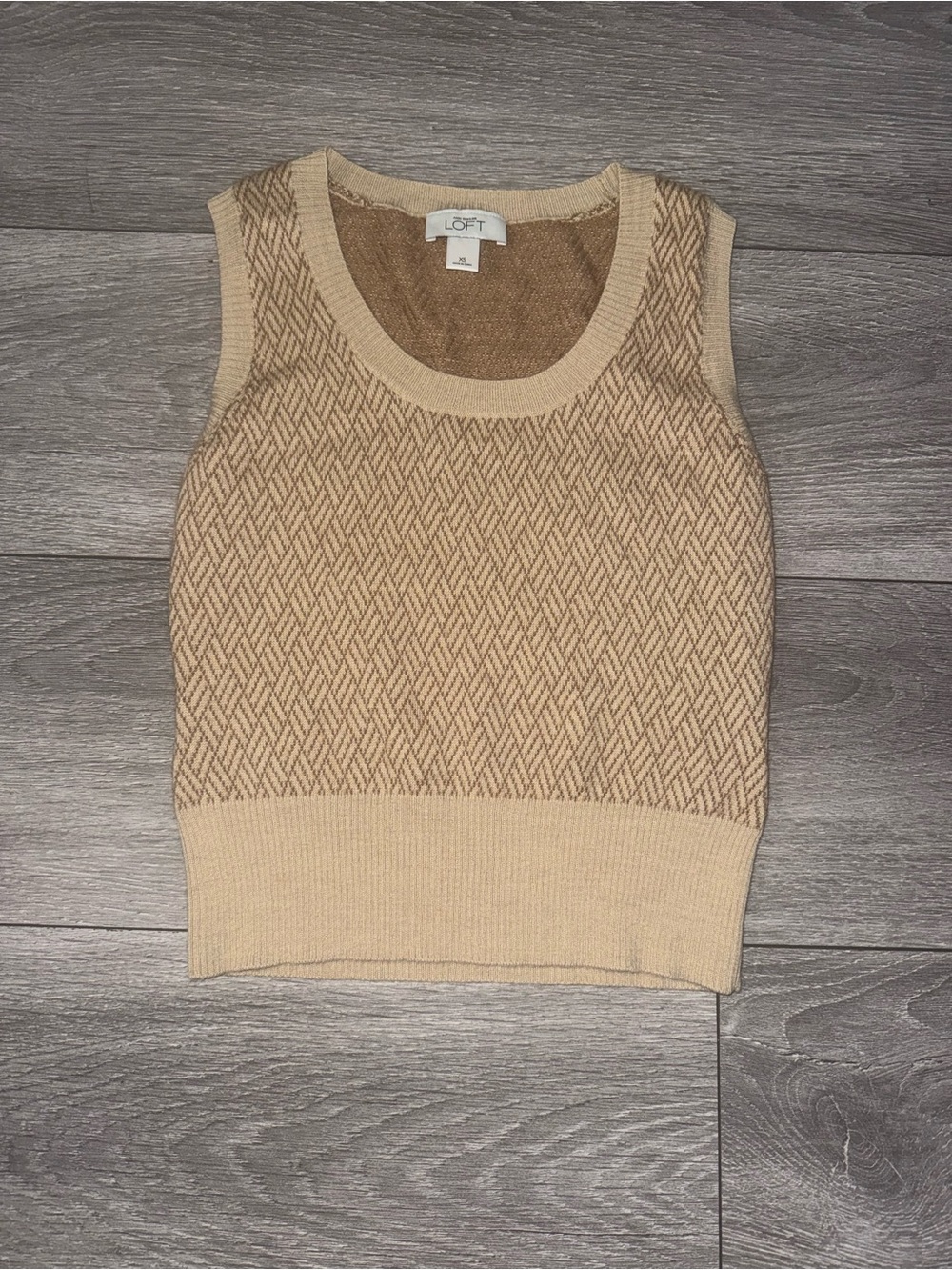 LOFT Beige Knit Sleeveless Sweater vest
